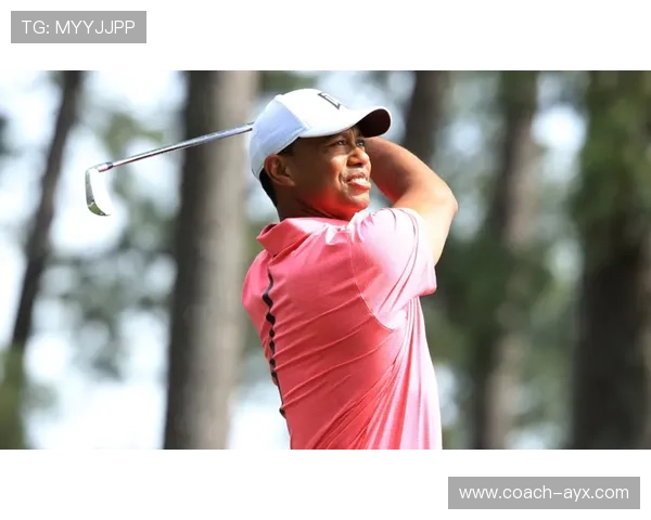 粉色球星闪耀赛场 足坛新星崭露头角展现非凡技艺