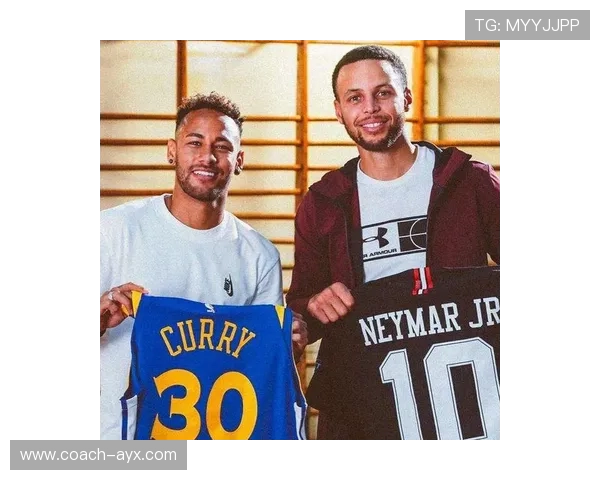 足球巨星中的篮球迷揭秘他们的跨界热爱与追求